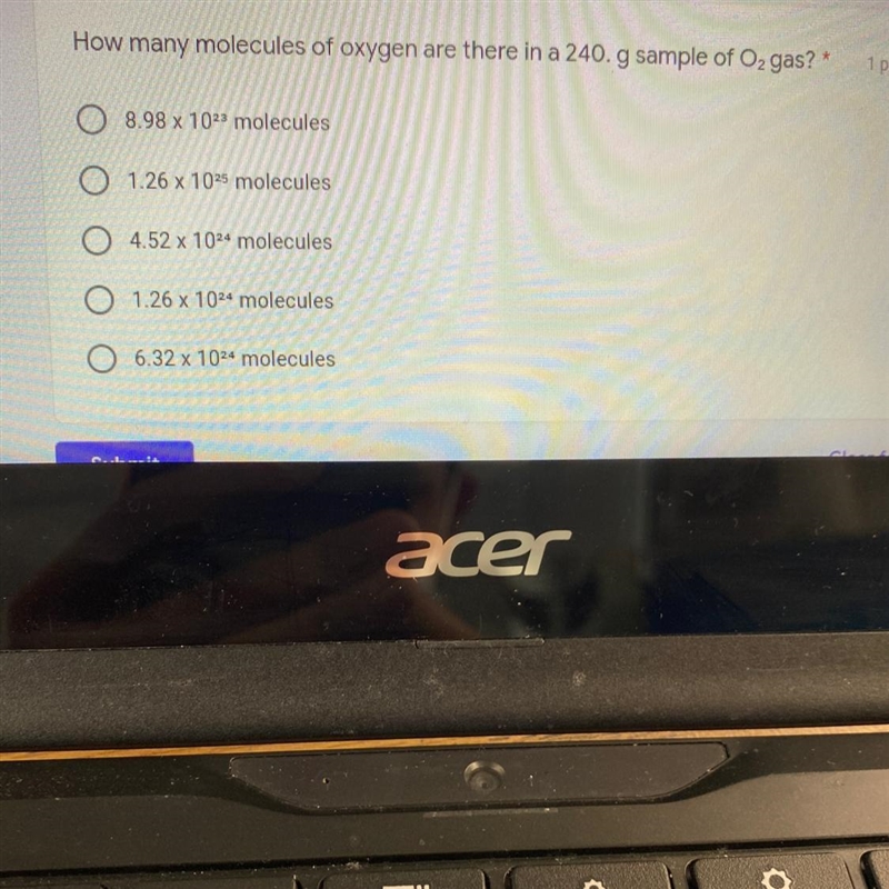 How many molecules of oxygen are there in a 240.g sample of Oz gas? * 1 point 8.98 x-example-1