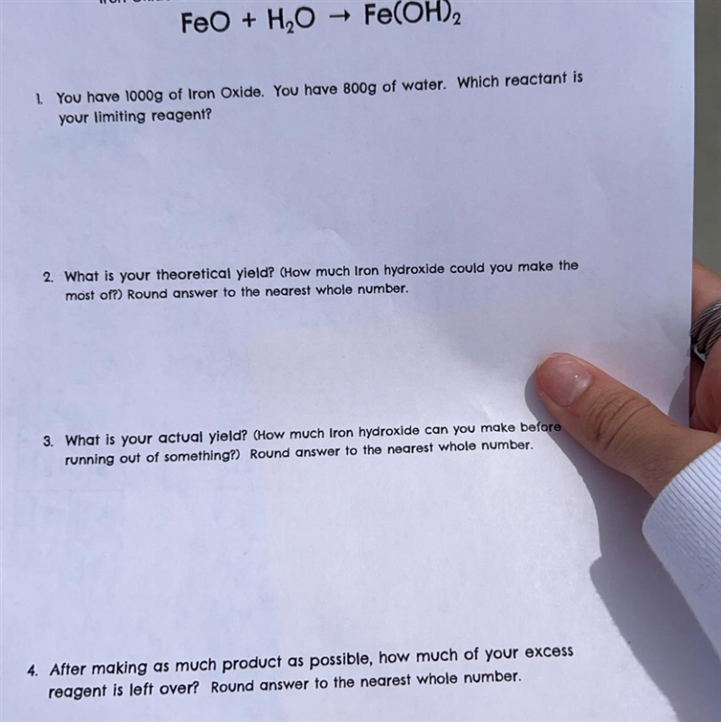 You have 1000g of iron oxide you have 800g of water which reactant is ur limiting-example-1