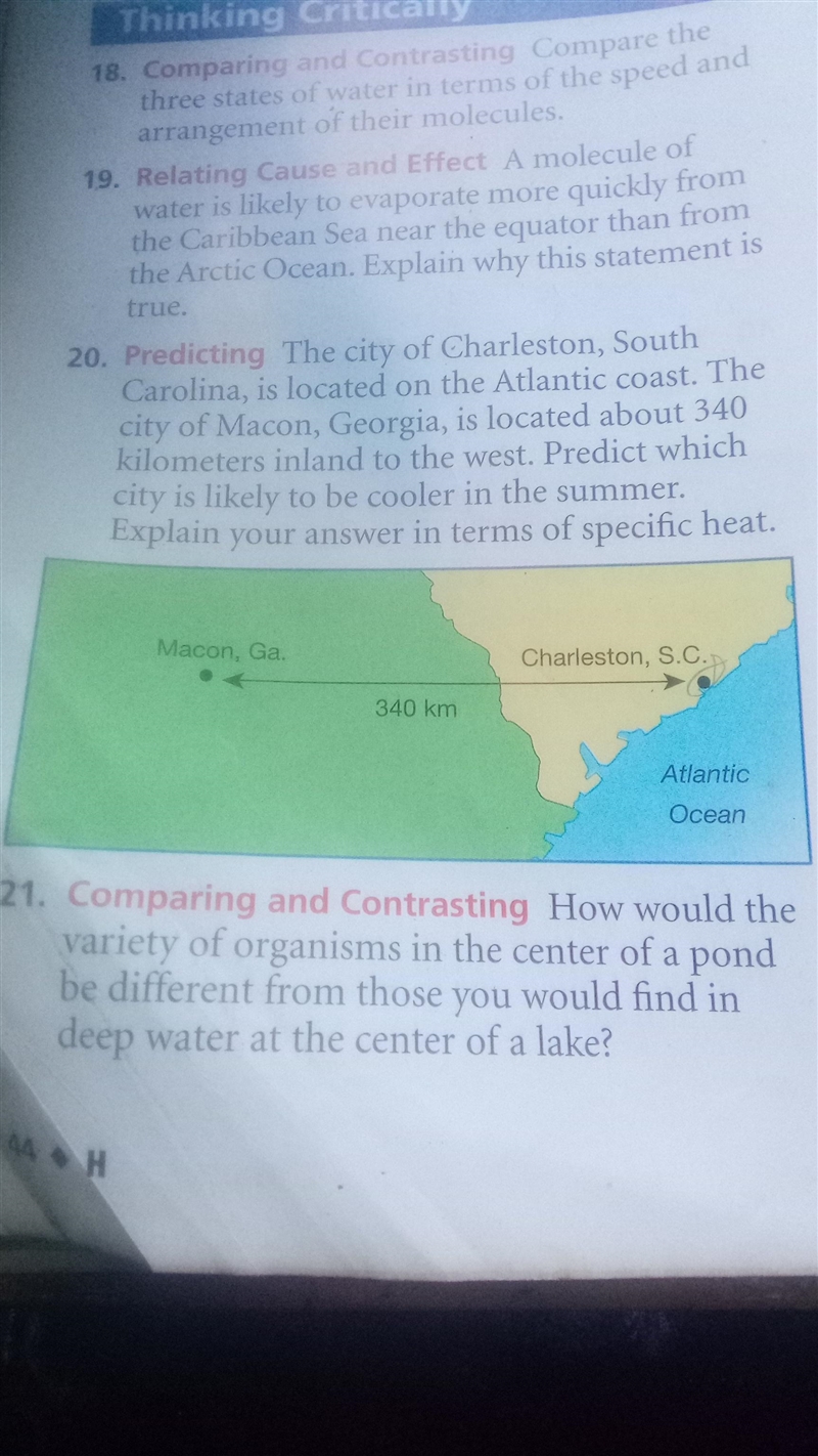 The city of Charleston, South Carolina, is located on the Atlantic coast. the city-example-1