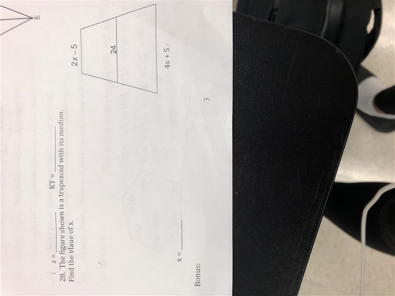 KT28. The figure shown is a trapezoid with its median.Find the vlaue of x.2x - 5244x-example-1