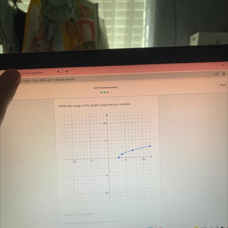 Write the range of the graph using interval notation.-example-1