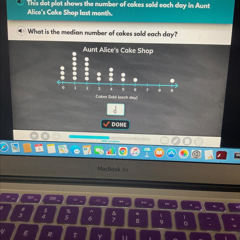 Question 5 This dot plot shows the number of cakes sold each day in Aunt Alice's Cake-example-1