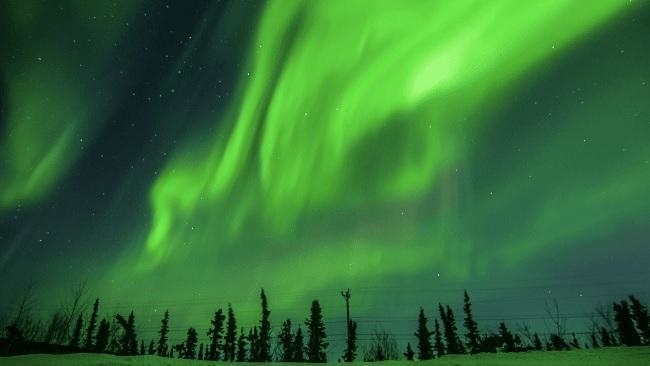 Why does Earth have Auroras? I'm not sure which subject this should be under, but-example-1