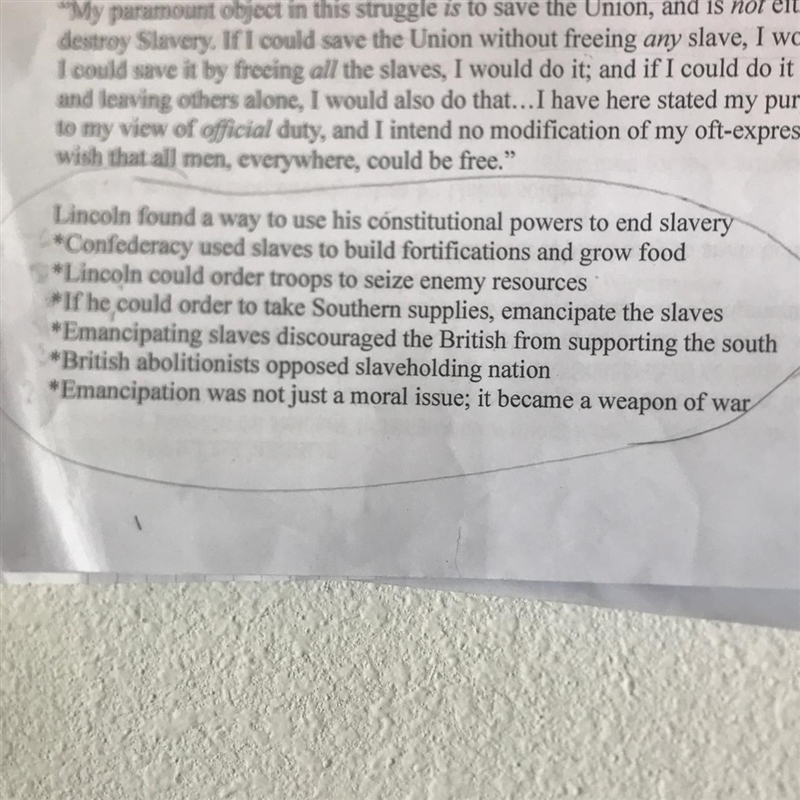 How did Lincoln find a way to use his constitutional powers to end slavery?-example-1