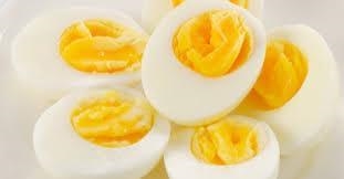 Which egg you think it was better to eat or more health. One is cooked, one is half-example-1