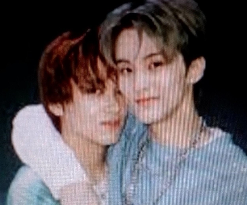 Do you agree Mark and Haechan should have a song together?​-example-1