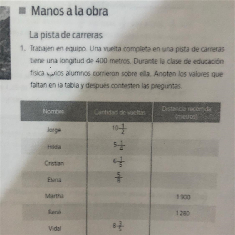 Manos a la obra La pista de carreras 1. Trabajen en equipo. Una vuelta completa en-example-1