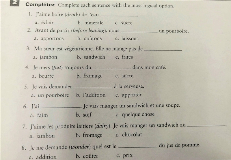 Complete each sentence with the most logical option (French)-example-1