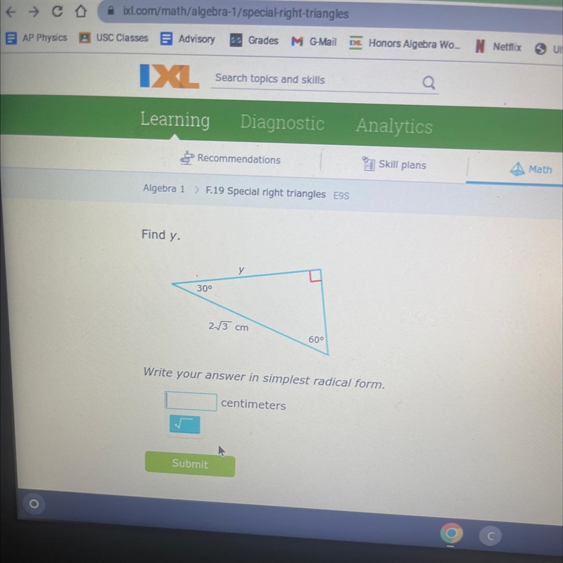 Find Y, write your answer in simplest radical from. Please help me out guys I need-example-1