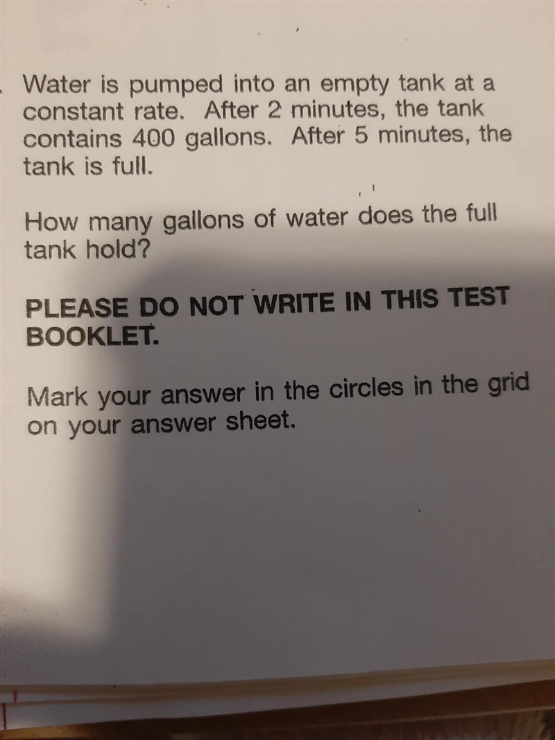 How many gallons of water does the full tank hold?-example-1